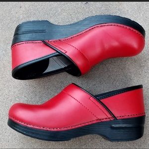 Dansko clogs, red